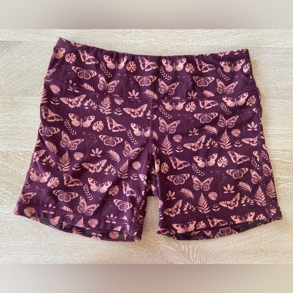 I Am Becoming Butterfly Floral Athletic No Rise High Waisted Spandex Bike Shorts - Picture 1 of 11
